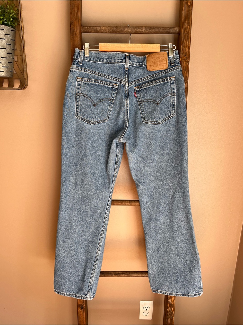 Levi's 517s Light Blue Bootcut Jeans - Picture 2 of 8